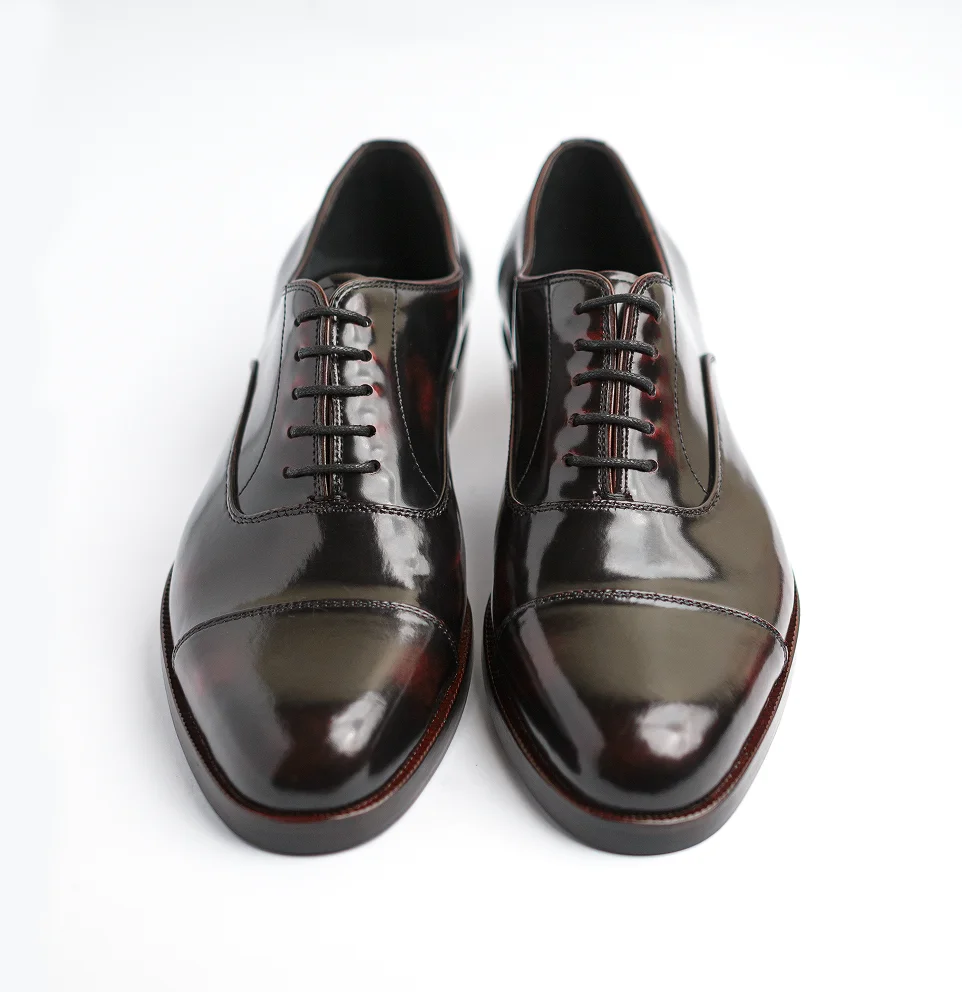Regent Tan Burgundy wholecut Oxford leather shoes viewed from front