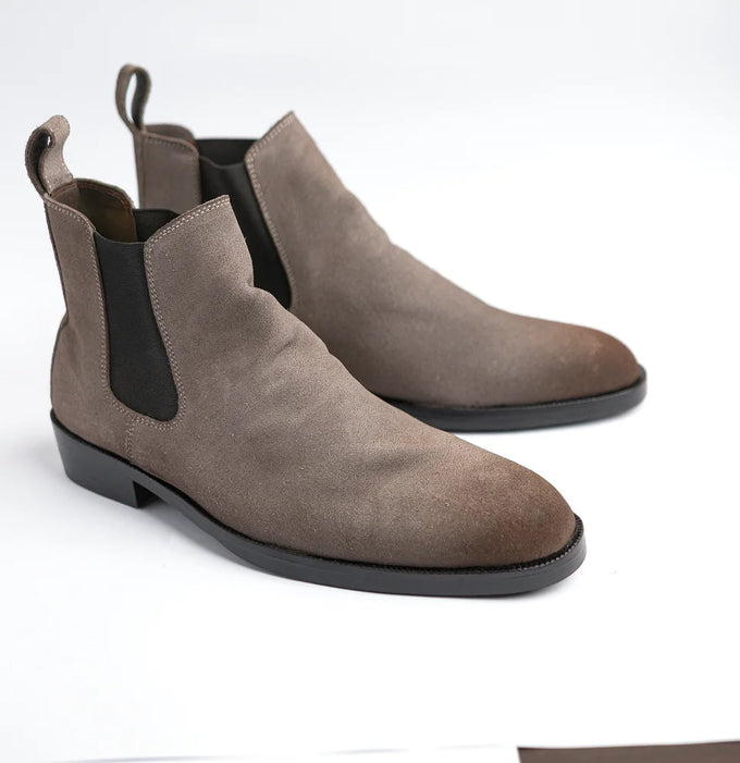 Rogue Suede - Ash Gray