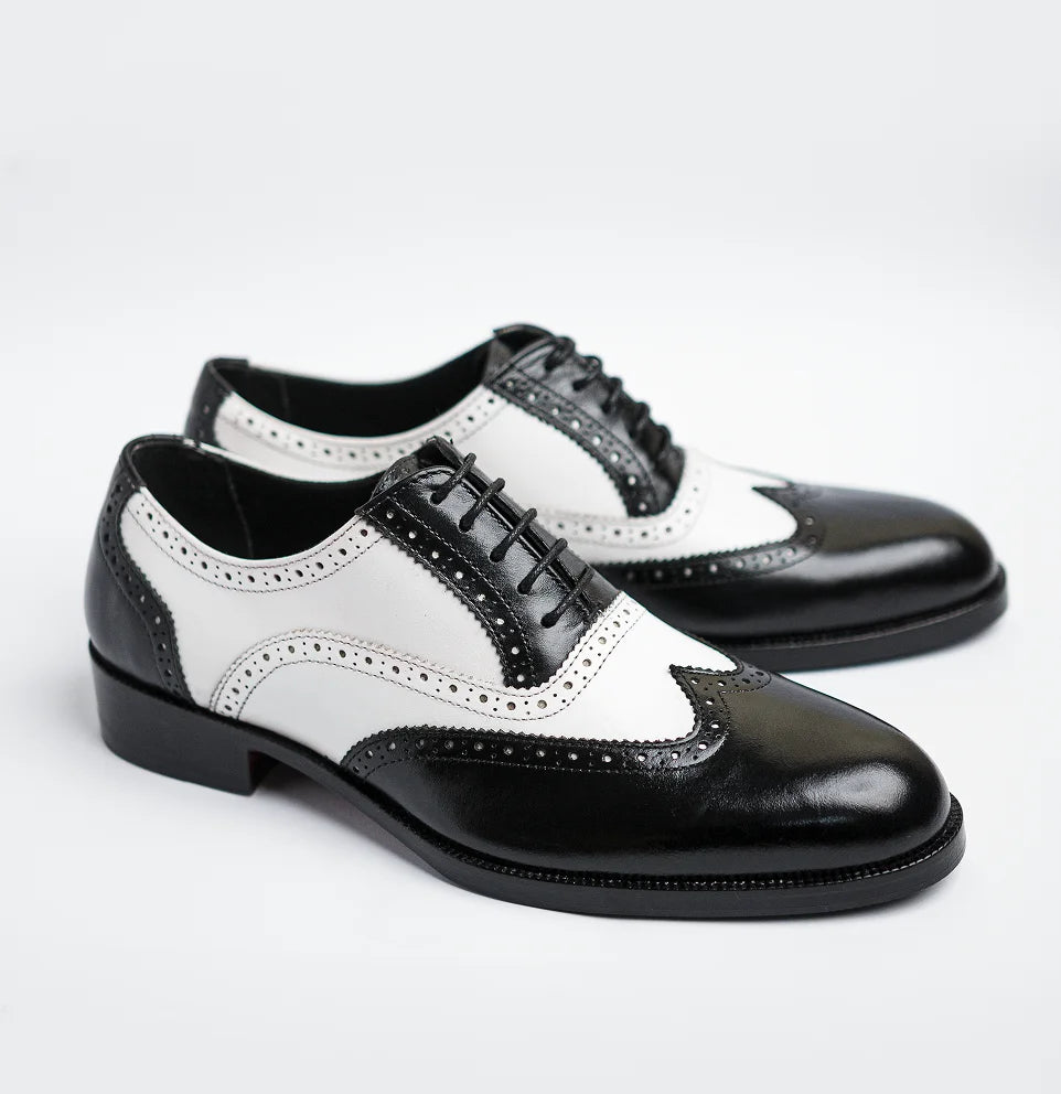 Windsor - Black & White