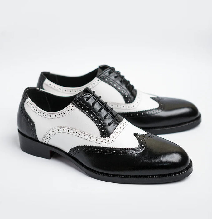 Windsor - Black & White