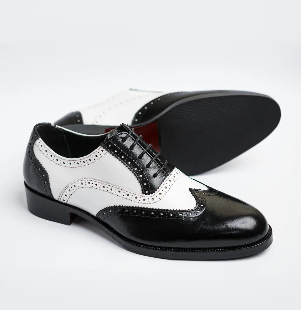 Windsor - Black & White