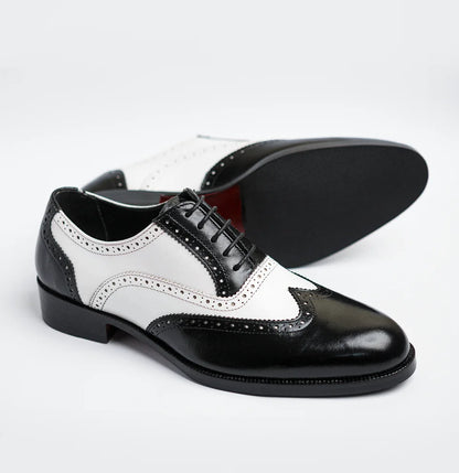 Windsor - Black & White