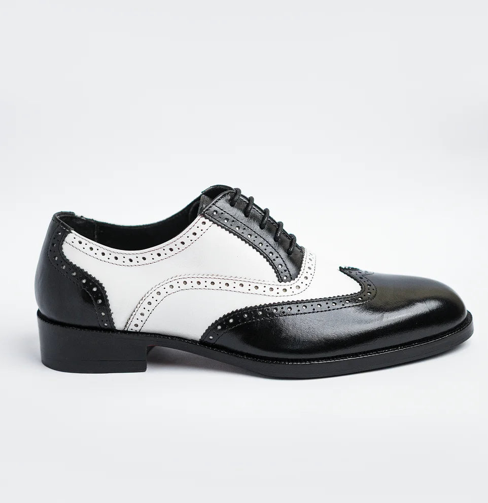 Windsor - Black & White